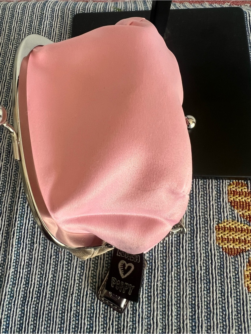 Coach Mini Poppy Signature Small Kiss-Lock Purse - Picture 12 of 13